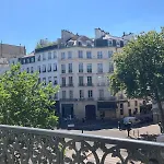 Very Charming Haussmannian Apartment With Balcony